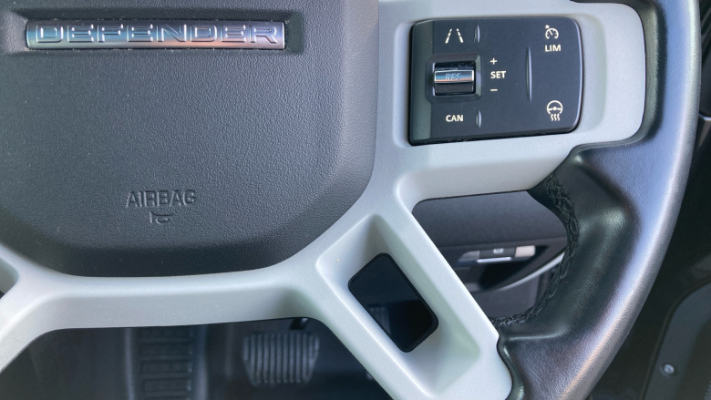 Land Rover Defender 3.0 D250 X-Dynamic S 90 3dr Auto Diesel Estate